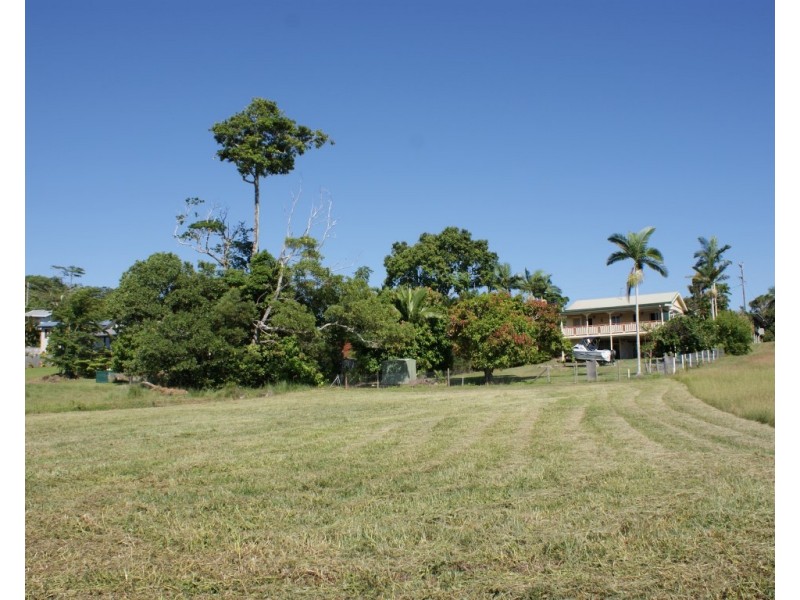 42 Clipper Court, South Mission QLD 4852