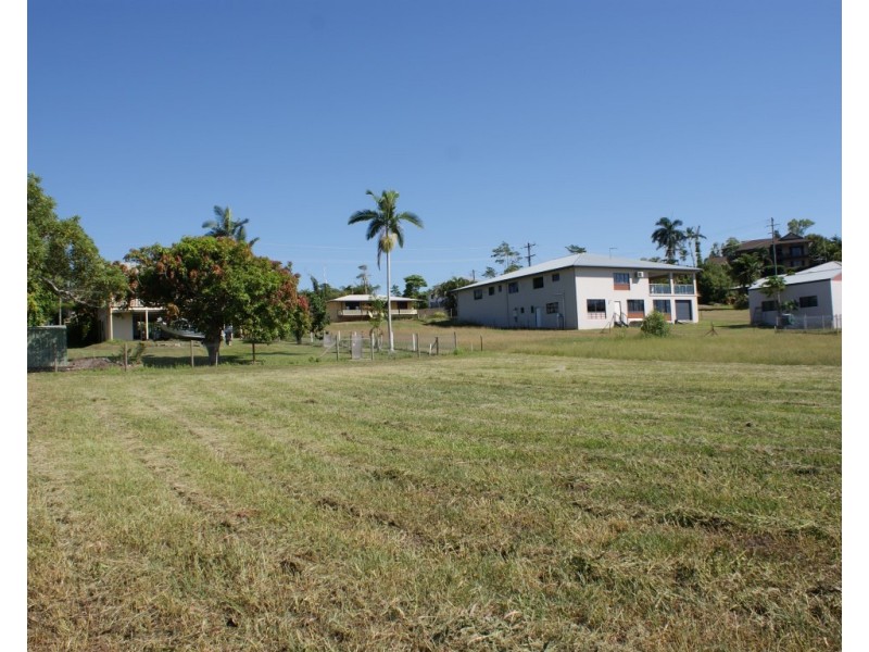 42 Clipper Court, South Mission QLD 4852