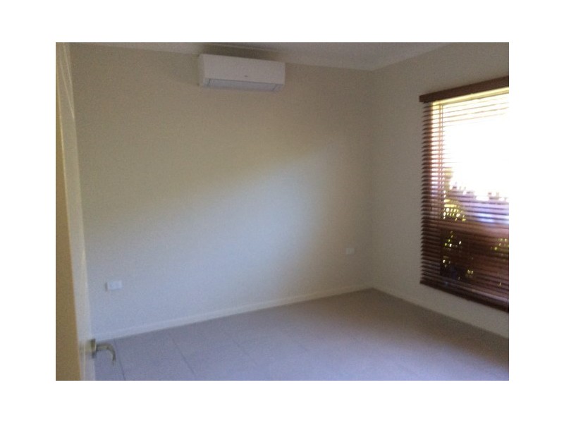 12 The Boulevard, South Mission QLD 4852