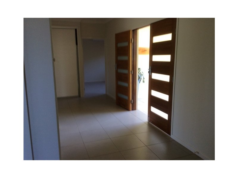 12 The Boulevard, South Mission QLD 4852