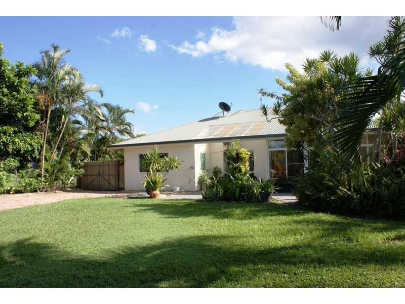 34 TAYLOR Street, Kurrimine Beach QLD 4871