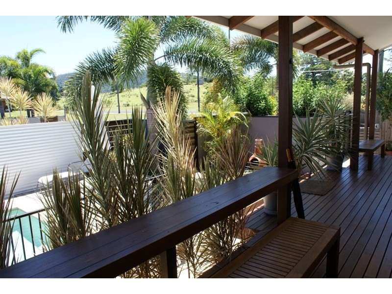 4 Southward Street, Mission Beach QLD 4852