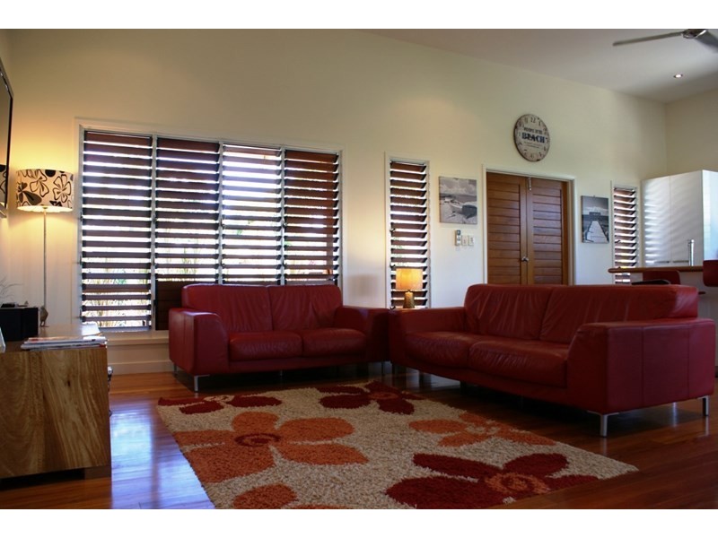 4 Southward Street, Mission Beach QLD 4852