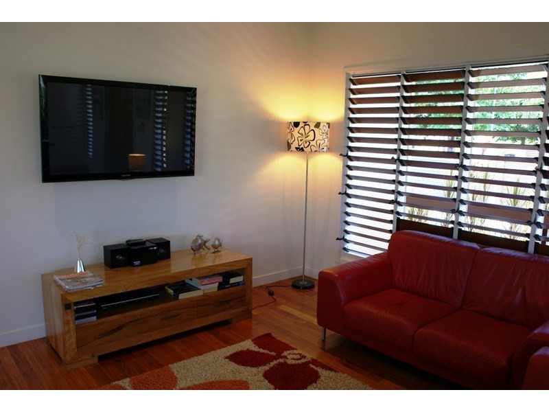 4 Southward Street, Mission Beach QLD 4852