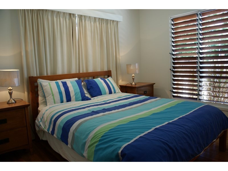 4 Southward Street, Mission Beach QLD 4852