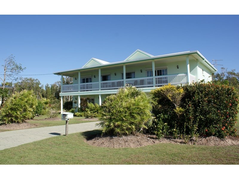 67 Taylor Street, Tully Heads QLD 4854