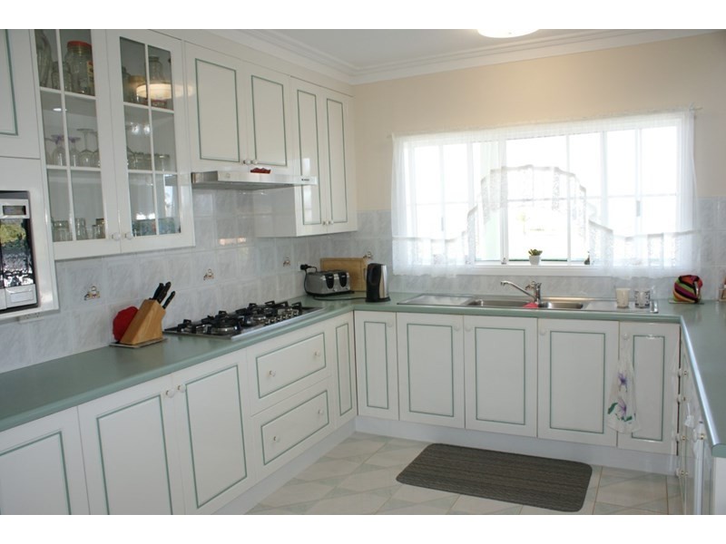 67 Taylor Street, Tully Heads QLD 4854