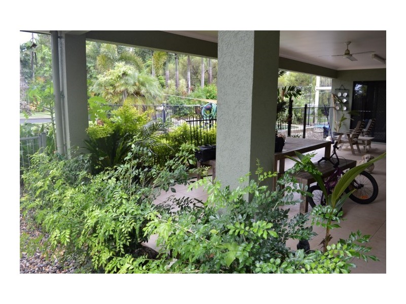 27 Seafarer Street, South Mission QLD 4852