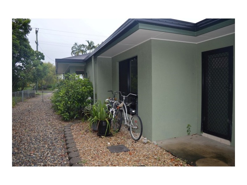 27 Seafarer Street, South Mission QLD 4852
