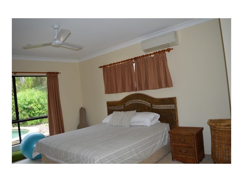 27 Seafarer Street, South Mission QLD 4852