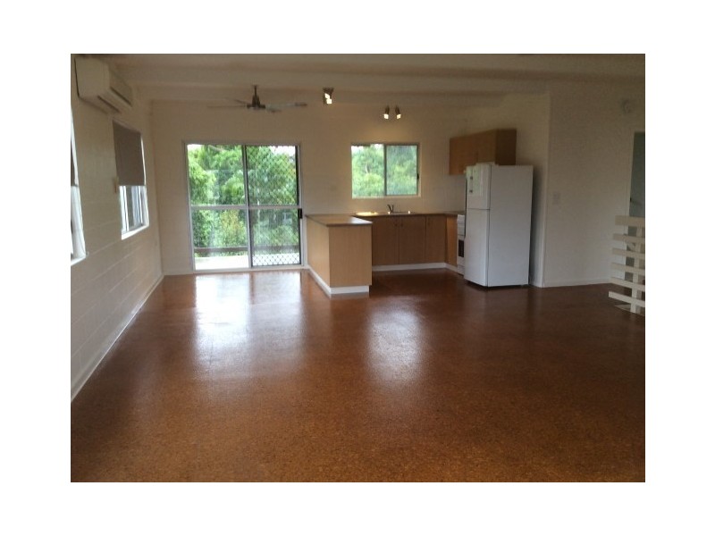 25 Holland Street, Wongaling Beach QLD 4852