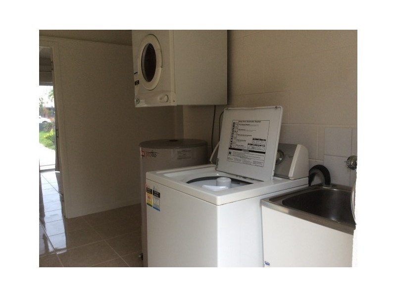 25 Holland Street, Wongaling Beach QLD 4852