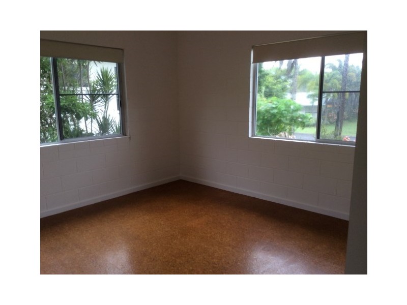 25 Holland Street, Wongaling Beach QLD 4852