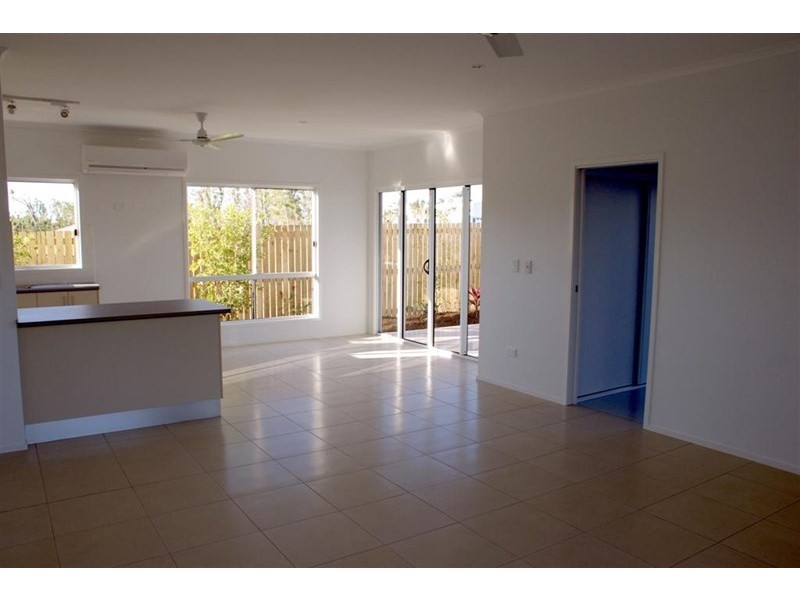 2 Shore Street, Wongaling Beach QLD 4852