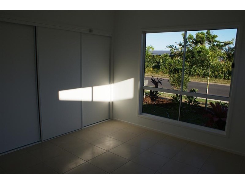 2 Shore Street, Wongaling Beach QLD 4852