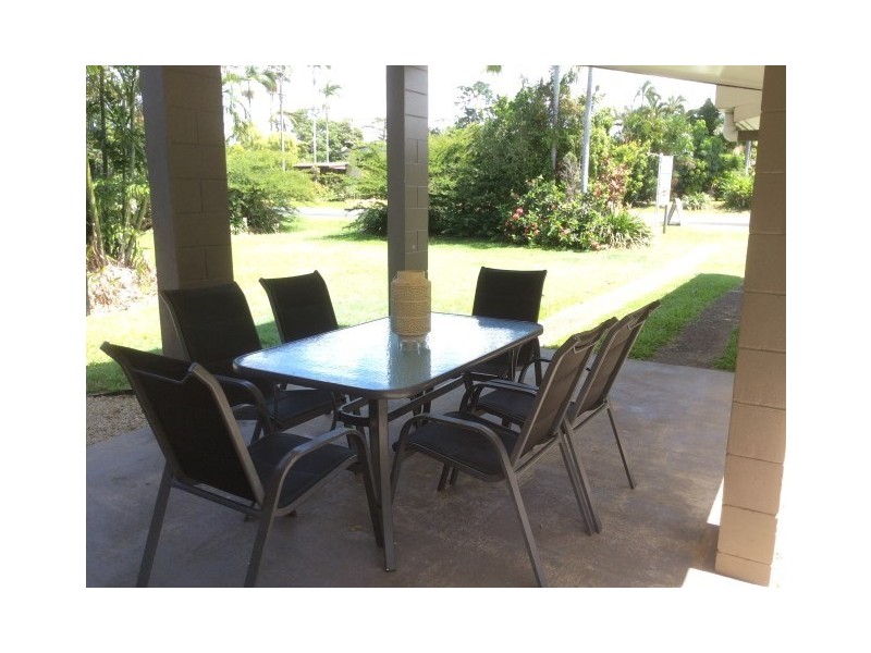 2/21 Porter Promenade, Mission Beach QLD 4852