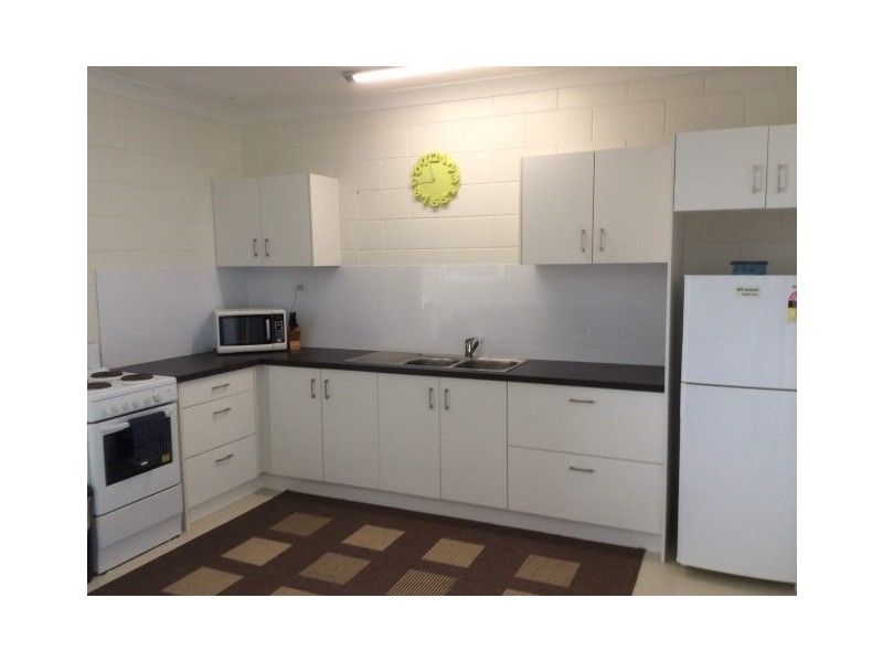 2/21 Porter Promenade, Mission Beach QLD 4852