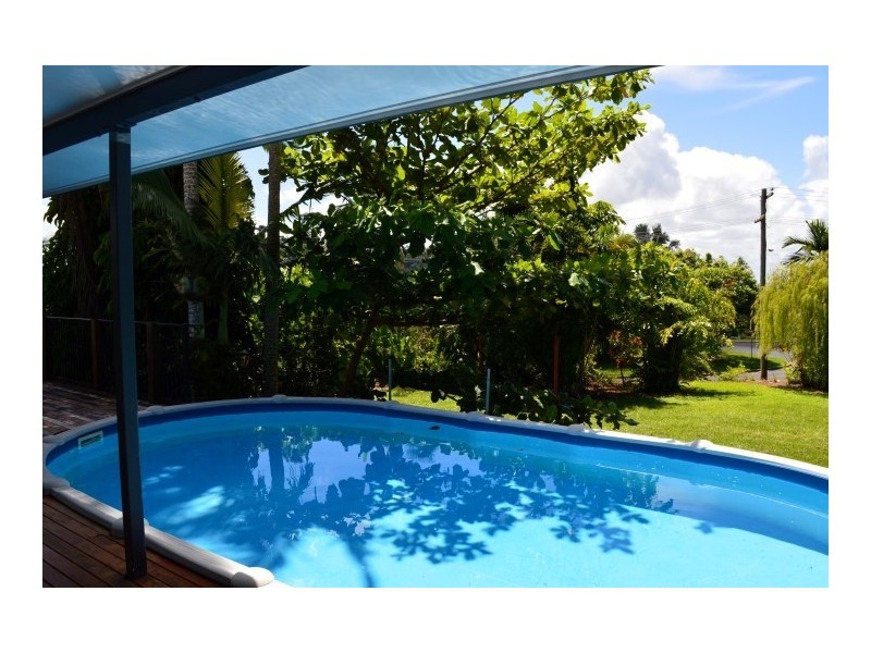 37 Cutten Street, Bingil Bay QLD 4852