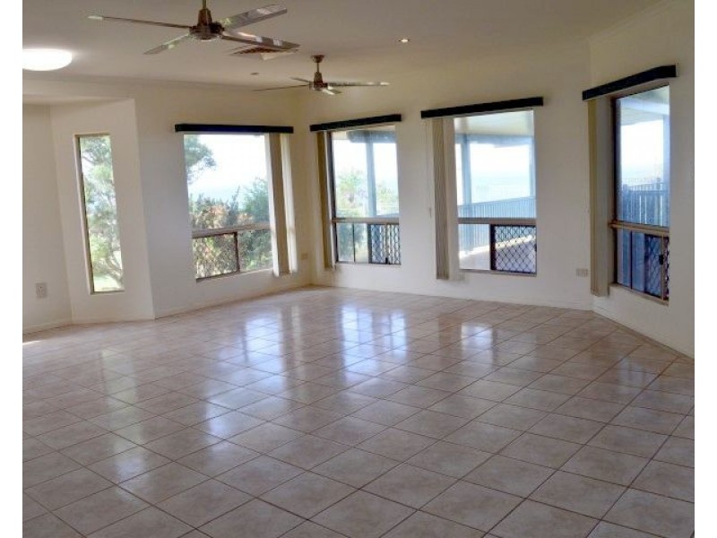 28 Pioneer Street, Bingil Bay QLD 4852