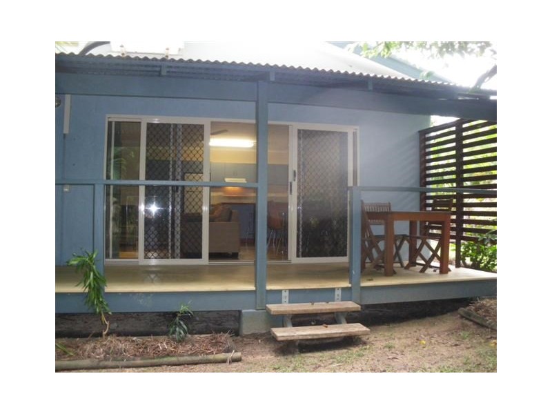 1/10 Tully – Mission Beach Road, Mission Beach QLD 4852