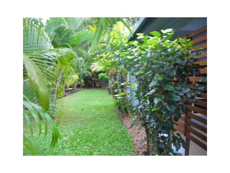 1/10 Tully – Mission Beach Road, Mission Beach QLD 4852