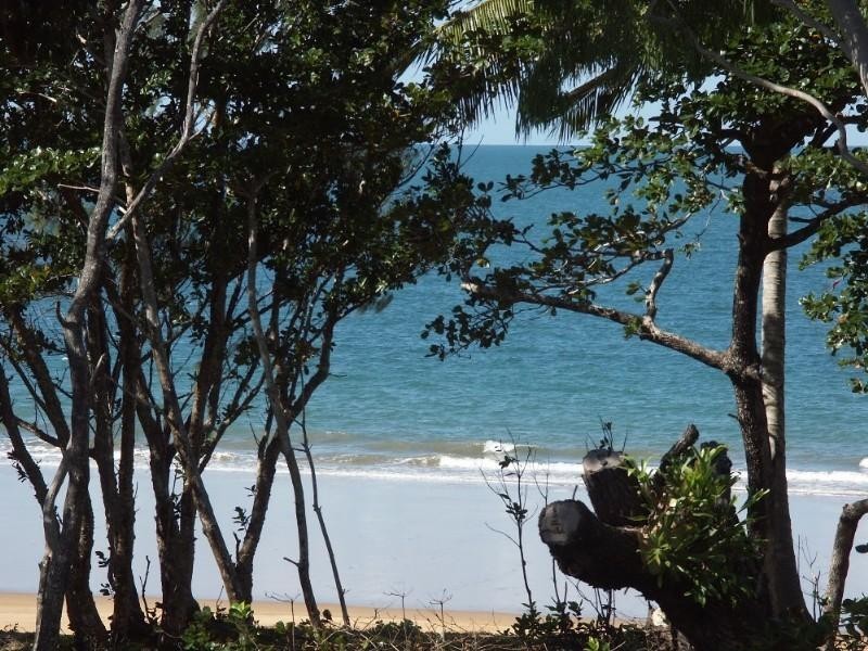 Mission Beach QLD 4852