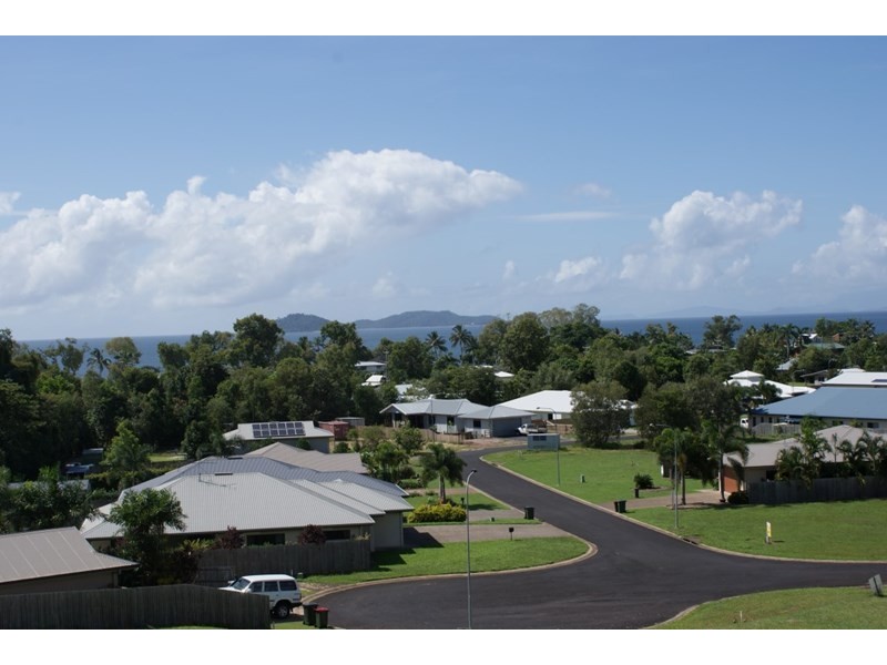 24 Admiralty Street, South Mission QLD 4852