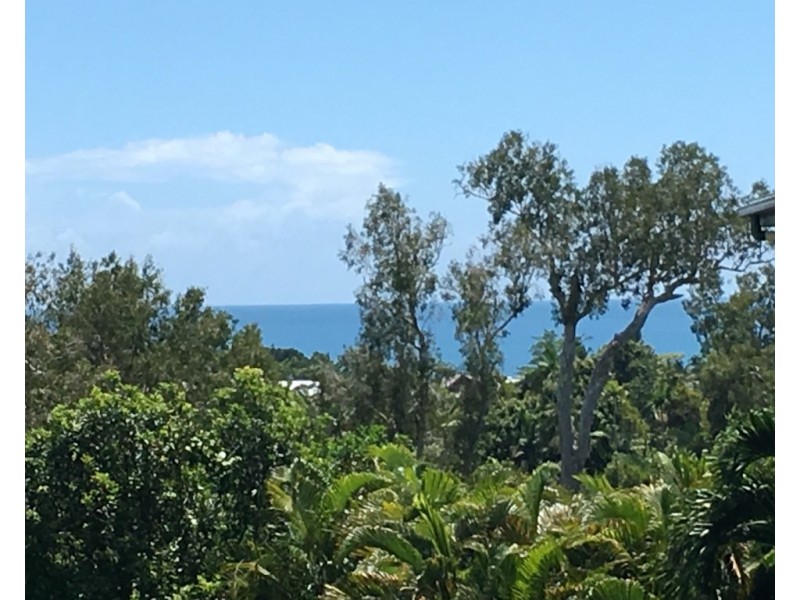 37 Dunkalli Crescent, Wongaling Beach QLD 4852