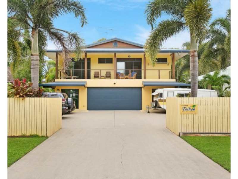 24 Kennedy Esplanade, South Mission QLD 4852