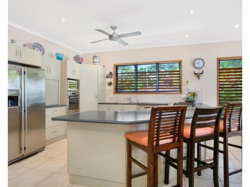 24 Kennedy Esplanade, South Mission QLD 4852