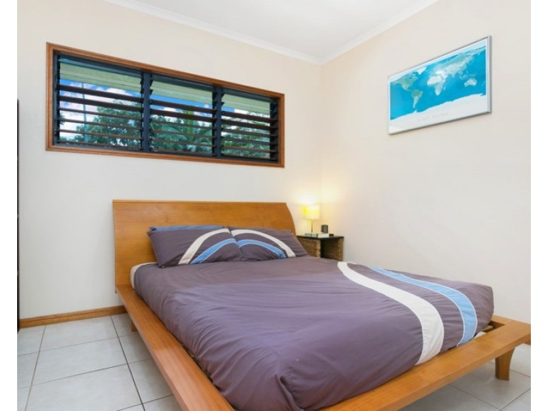 24 Kennedy Esplanade, South Mission QLD 4852