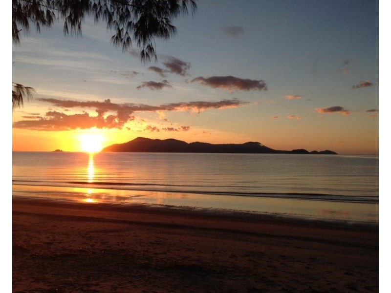 24 Kennedy Esplanade, South Mission QLD 4852