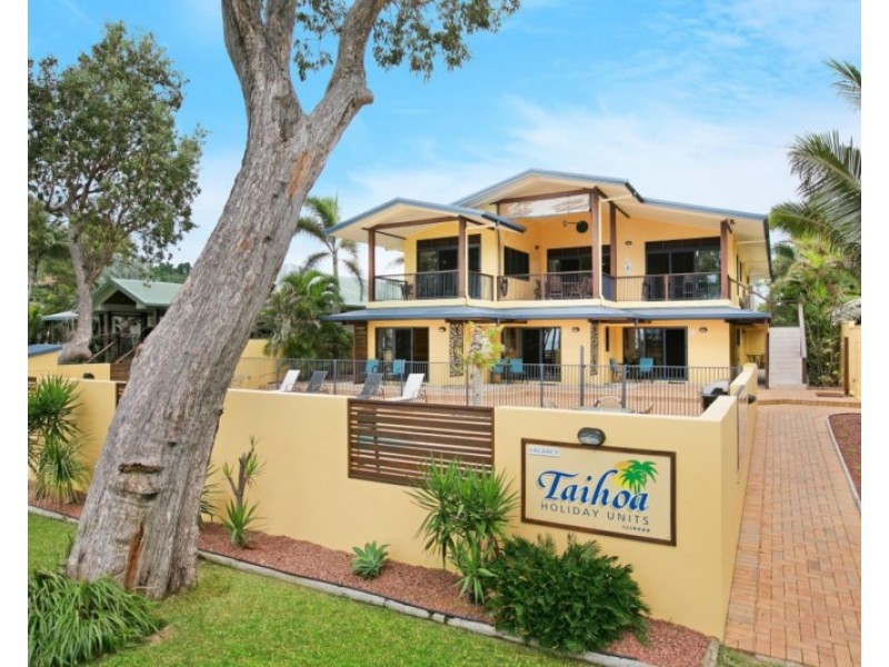 24 Kennedy Esplanade, South Mission QLD 4852
