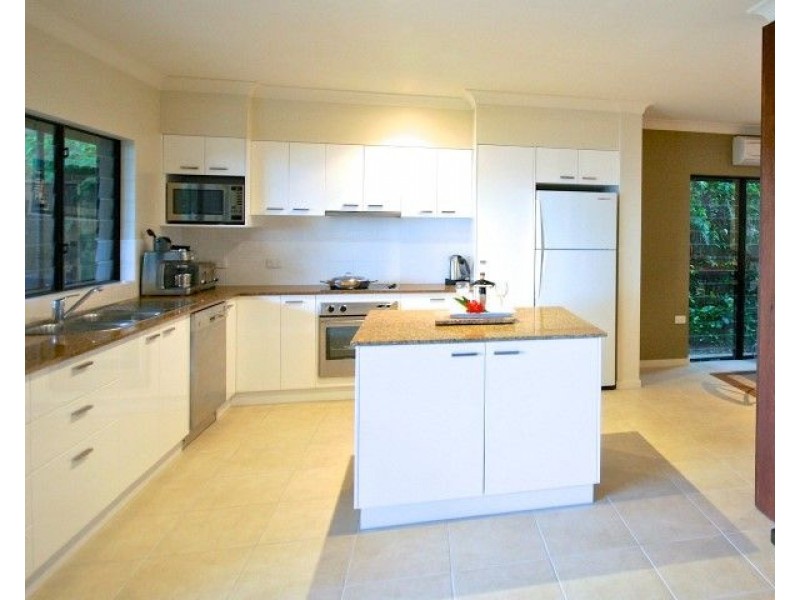 7 Mitchell Street, South Mission QLD 4852