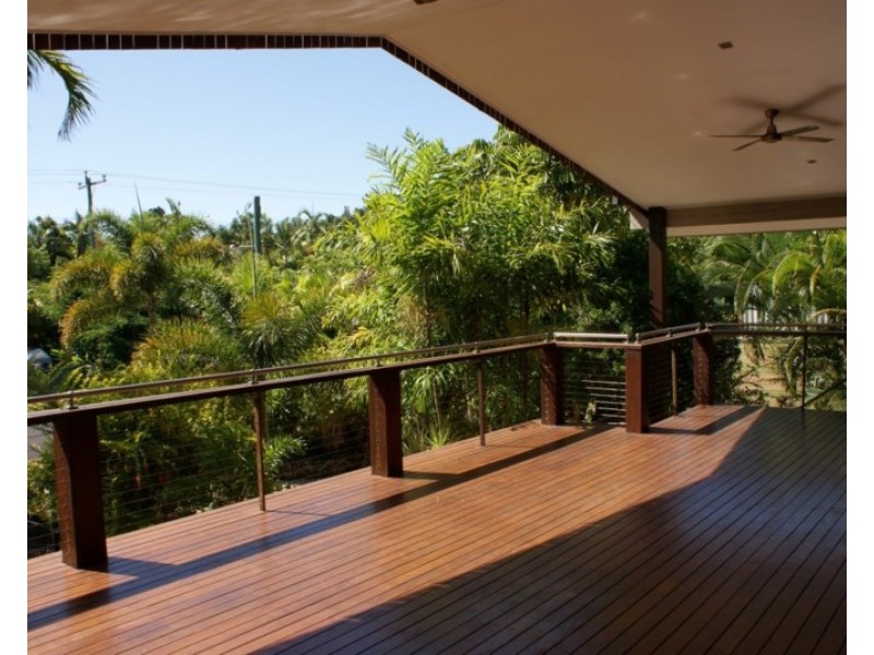 15 Pioneer Street, Bingil Bay QLD 4852