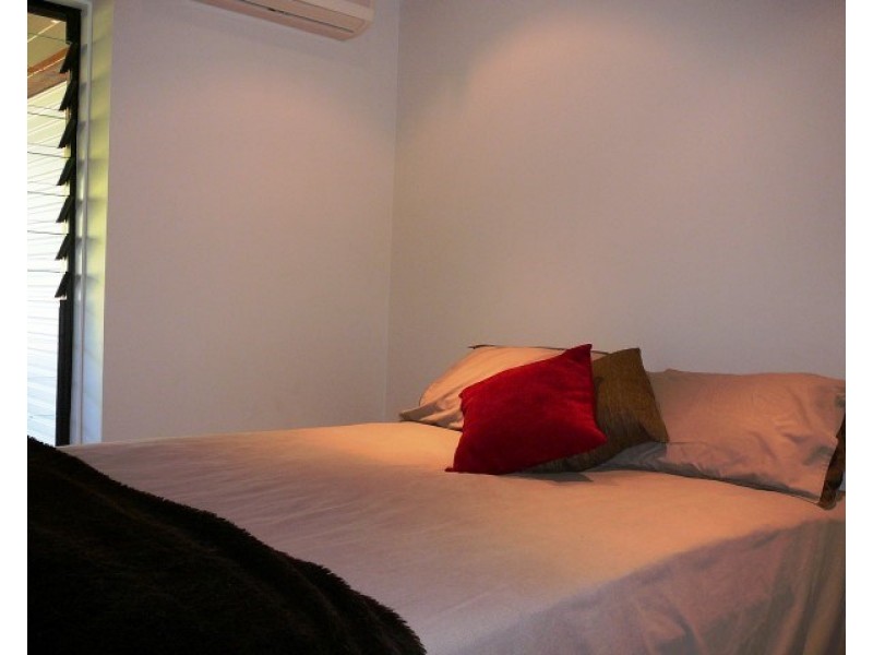 15 Pioneer Street, Bingil Bay QLD 4852