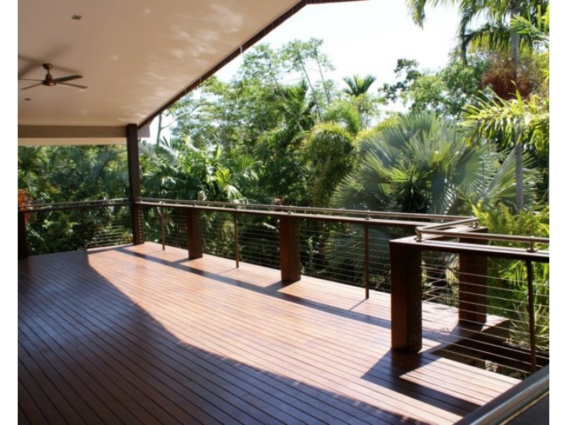 15 Pioneer Street, Bingil Bay QLD 4852