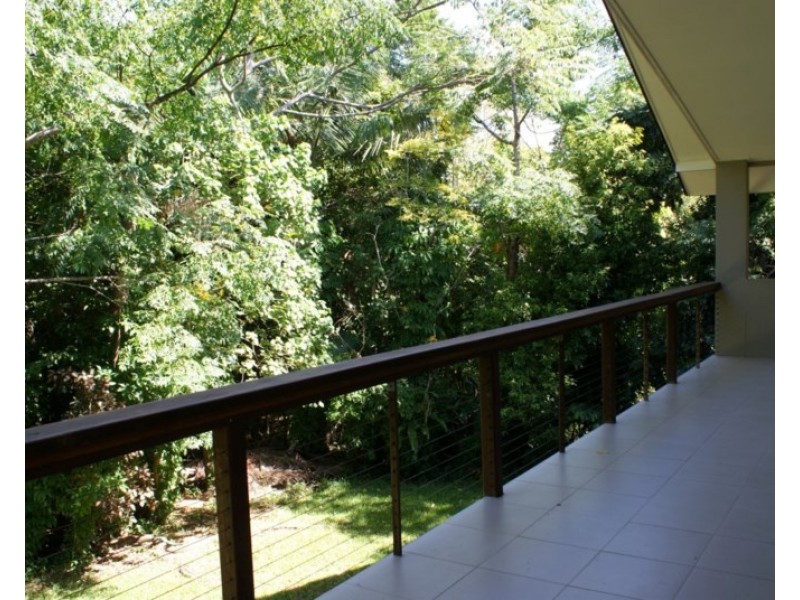 15 Pioneer Street, Bingil Bay QLD 4852