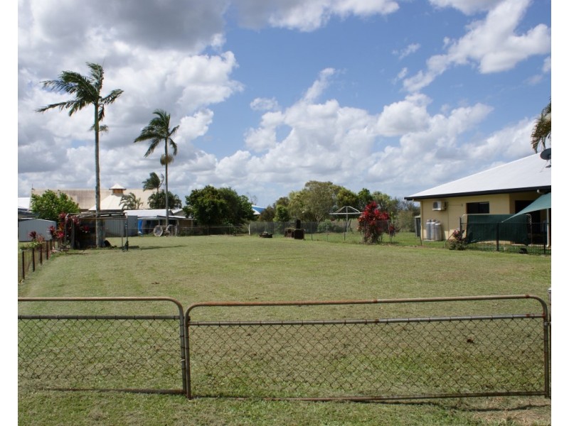 268 Silkwood Japoon Road, Silkwood QLD 4856