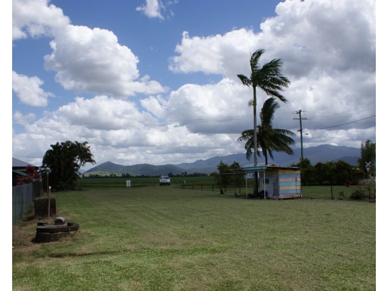 268 Silkwood Japoon Road, Silkwood QLD 4856