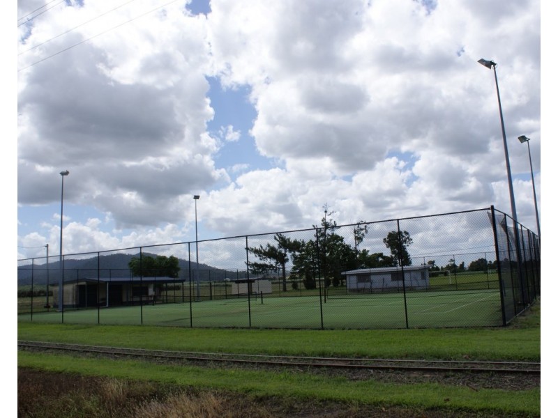 268 Silkwood Japoon Road, Silkwood QLD 4856