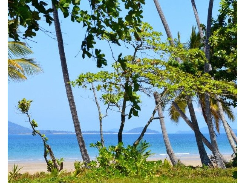 42 Donkin Lane, Mission Beach QLD 4852