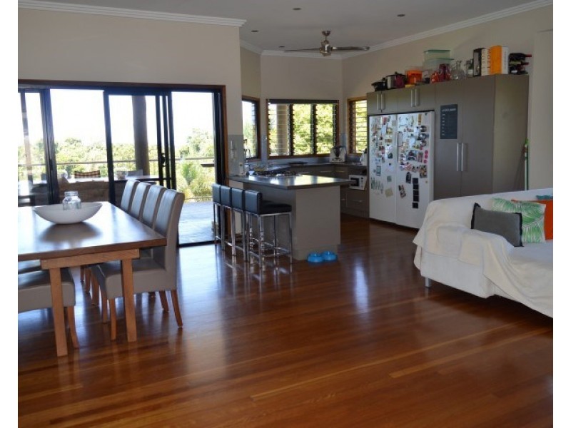 39 Dunkalli Crescent, Wongaling Beach QLD 4852