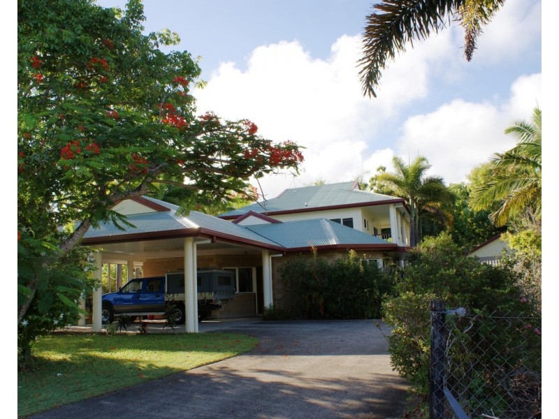 35 Taylor Street, Kurrimine Beach QLD 4871