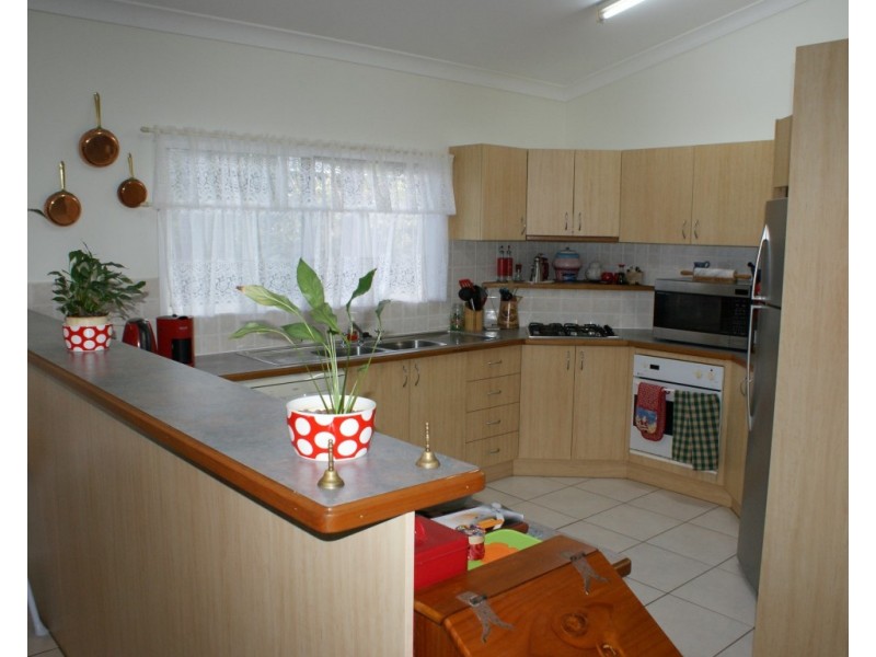 35 Taylor Street, Kurrimine Beach QLD 4871