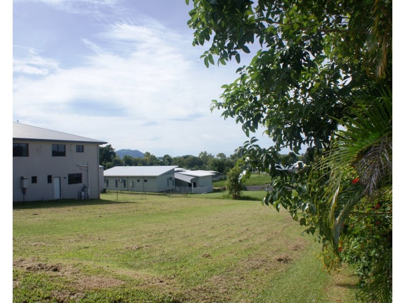 16 Admiralty Street, South Mission QLD 4852