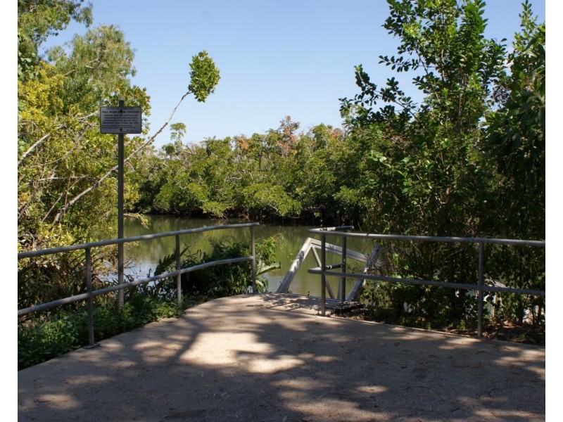 16 Admiralty Street, South Mission QLD 4852