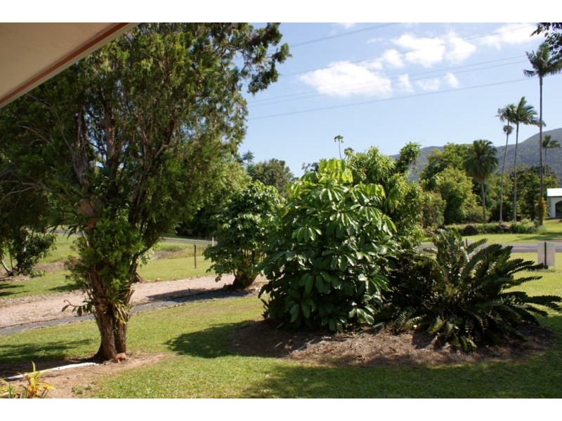 202 Bulgun Road, Bulgun QLD 4854