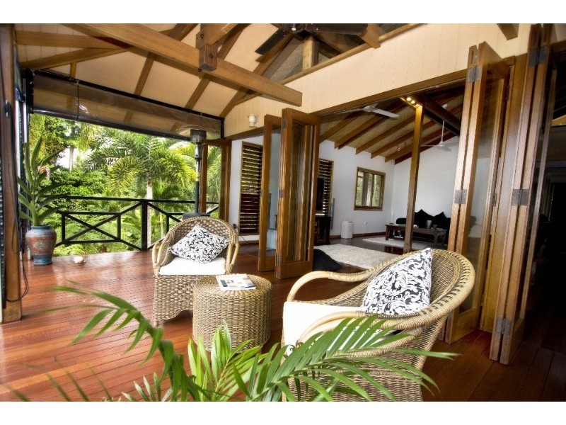 Mission Beach QLD 4852