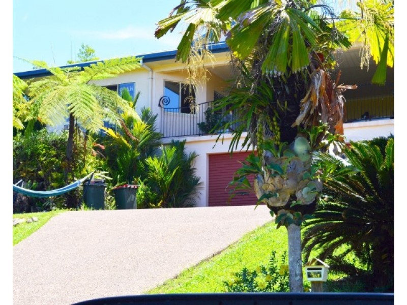 28 Dunkalli Crescent, Wongaling Beach QLD 4852